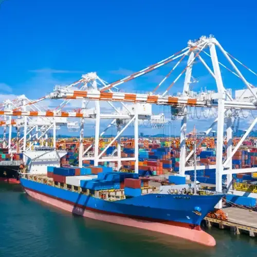 From airport or supplier to the ship’s side